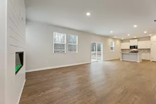8031 Dickens Dr, Fairburn, GA 30213 - Photo 5