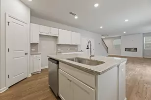 8031 Dickens Dr, Fairburn, GA 30213 - Photo 11
