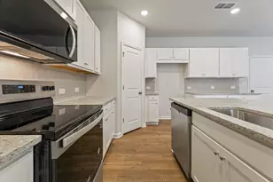 8031 Dickens Dr, Fairburn, GA 30213 - Photo 19