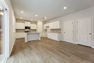 8031 Dickens Dr, Fairburn, GA 30213 - Photo 9
