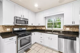 5667 Colton Dr, Sandy Springs, GA 30342 - Photo 15