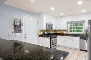5667 Colton Dr, Sandy Springs, GA 30342 - Photo 11