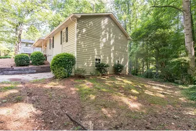 4472 Old Mabry Place NE, Roswell, GA 30075 - Photo 3
