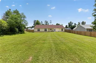 510 Embassy Walk, Winder, GA 30680 - Photo 5