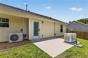 510 Embassy Walk, Winder, GA 30680 - Photo 3