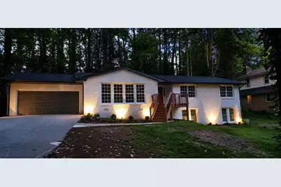 664 Hickory Ridge Road SW, Lilburn, GA 30047 - Photo 5