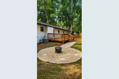 664 Hickory Ridge Road SW, Lilburn, GA 30047 - Photo 39