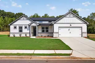 334 Flying Eagle Dr, Commerce, GA 30529 - Photo 1