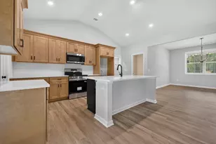 334 Flying Eagle Dr, Commerce, GA 30529 - Photo 7