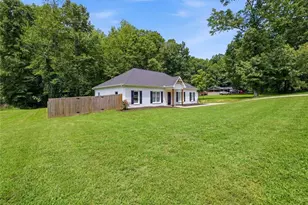 4072 Ponderosa Ln, Gainesville, GA 30506 - Photo 9