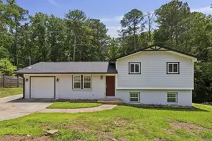 371 Pine Valley Rd SW, Mableton, GA 30126 - Photo 1