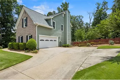 1670 Brickton Station, Buford, GA 30518 - Photo 7