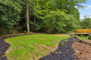 3626 N Stratford Rd NE, Atlanta, GA 30342 - Photo 11