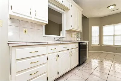 3427 Linecrest Road, Ellenwood, GA 30294 - Photo 7