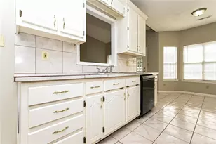 3427 Linecrest Rd, Ellenwood, GA 30294 - Photo 7
