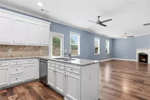 2261 Line Dr, Lawrenceville, GA 30043 - Photo 15