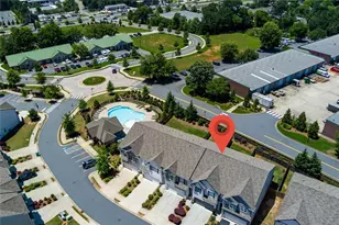 723 Woodstock Grove Dr, Woodstock, GA 30188 - Photo 5