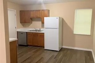 209 E Wilson, Villa Rica, GA 30180 - Photo 3