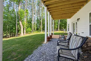 566 Roper Dr, Clarkesville, GA 30523 - Photo 17