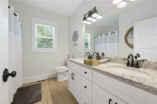 566 Roper Dr, Clarkesville, GA 30523 - Photo 11