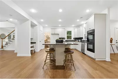 1470 Devonash Lane, Dunwoody, GA 30338 - Photo 7