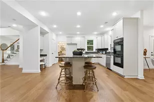 1470 Devonash Ln, Dunwoody, GA 30338 - Photo 7