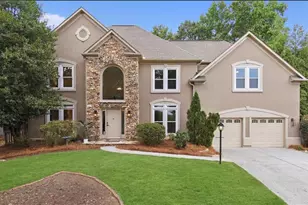 1470 Devonash Ln, Dunwoody, GA 30338 - Photo 1