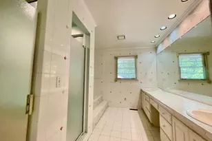 2396 Lavista Rd NE, Atlanta, GA 30329 - Photo 13