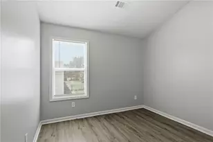 8569 Thomas Rd, Riverdale, GA 30274 - Photo 19