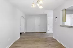 8569 Thomas Rd, Riverdale, GA 30274 - Photo 9