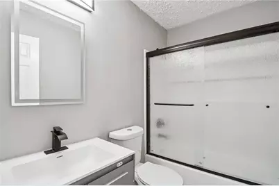 8882 Habersham Drive, Jonesboro, GA 30238 - Photo 11