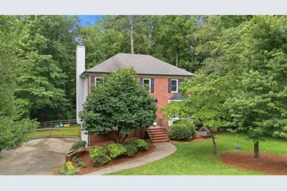 1430 Shadowrock Court NE, Marietta, GA 30062 - Photo 3