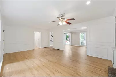 153 Lakeside Drive NW, Kennesaw, GA 30144 - Photo 19