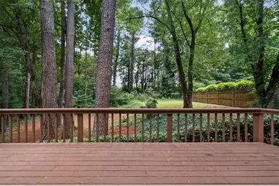 153 Lakeside Drive NW, Kennesaw, GA 30144 - Photo 5