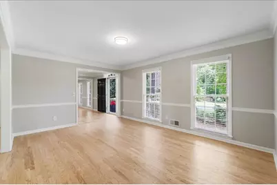 153 Lakeside Drive NW, Kennesaw, GA 30144 - Photo 17
