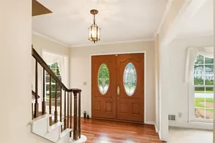 2355 N Peachtree Way, Dunwoody, GA 30338 - Photo 9