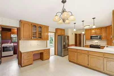 2355 N Peachtree Way, Dunwoody, GA 30338 - Photo 19
