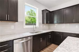 962 Homepark Circle, Buford, GA 30518 - Photo 9