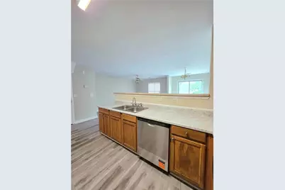 1020 Maple Valley Court, Union City, GA 30291 - Photo 9