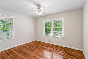 1910 La Dawn Ln, Atlanta, GA 30318 - Photo 11