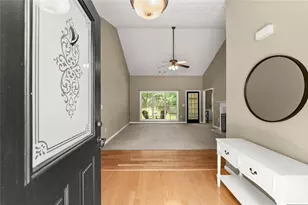 198 Blue Grass Dr, Jefferson, GA 30549 - Photo 5