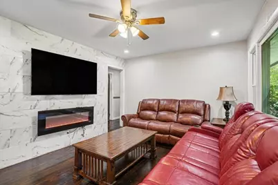 5633 Cypress Drive, Forest Park, GA 30297 - Photo 9
