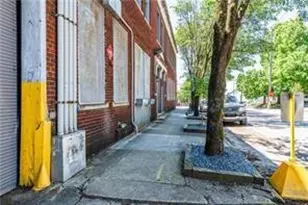 210 Walker St SW, Atlanta, GA 30313 - Photo 3