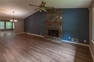 3881 Vicki Ct, Duluth, GA 30096 - Photo 3