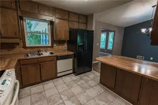 3881 Vicki Ct, Duluth, GA 30096 - Photo 13