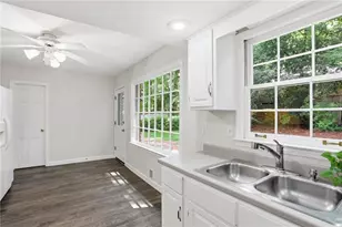 643 Grove Pkwy SE, Marietta, GA 30067 - Photo 11