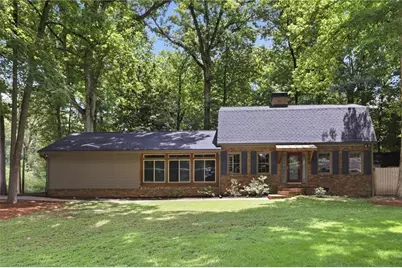 643 Grove Parkway SE, Marietta, GA 30067 - Photo 1