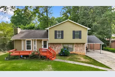 270 Amberwood Drive NW, Lawrenceville, GA 30044 - Photo 1