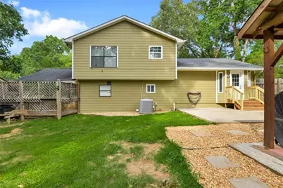 270 Amberwood Drive NW, Lawrenceville, GA 30044 - Photo 5