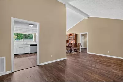 9640 Pine Thicket Way, Roswell, GA 30075 - Photo 9